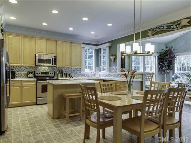 3201 Strawberry Road Matthews, NC 28104 - Photo 3 of 16 Gallery Image 3
