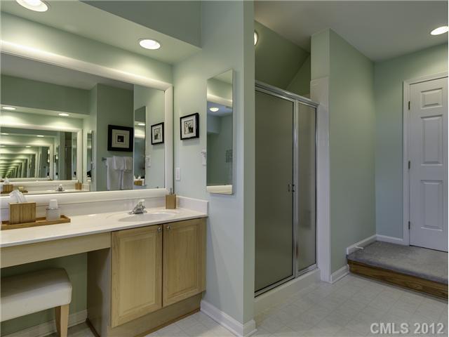 3201 Strawberry Road Matthews, NC 28104 - Photo 9 of 16 Gallery Image 9
