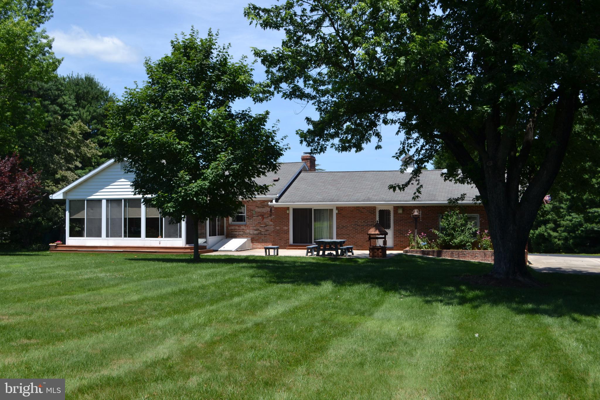 6144 King Road Boonsboro, MD 21713 - Photo 3 of 31 A wow factor!