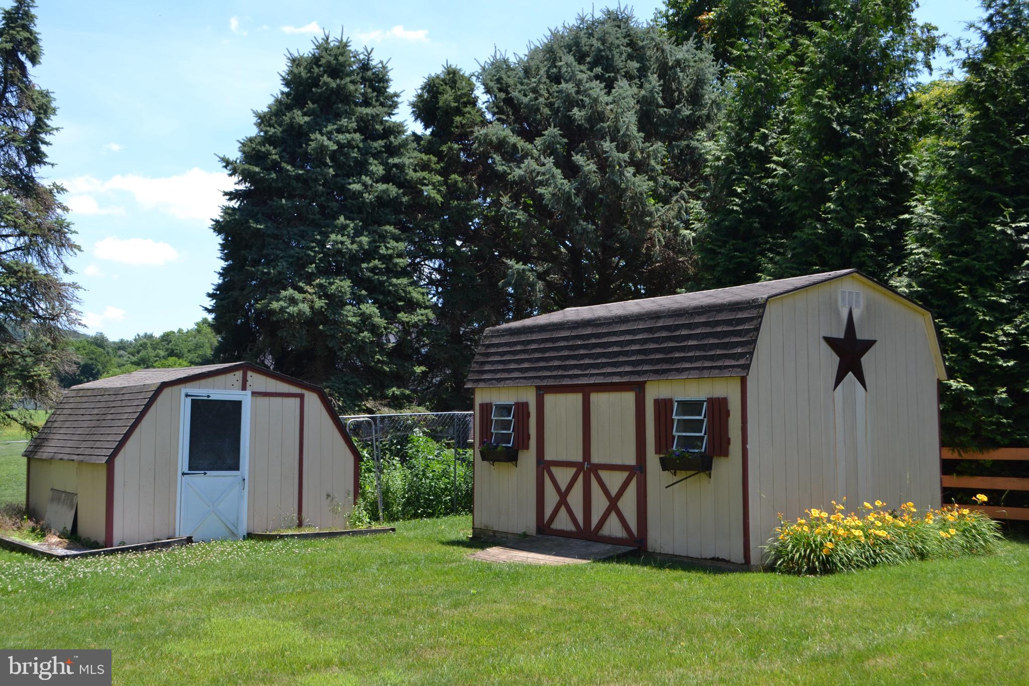 6144 King Road Boonsboro, MD 21713 - Photo 29 of 31 Everyone needs a shed and chicken coop!