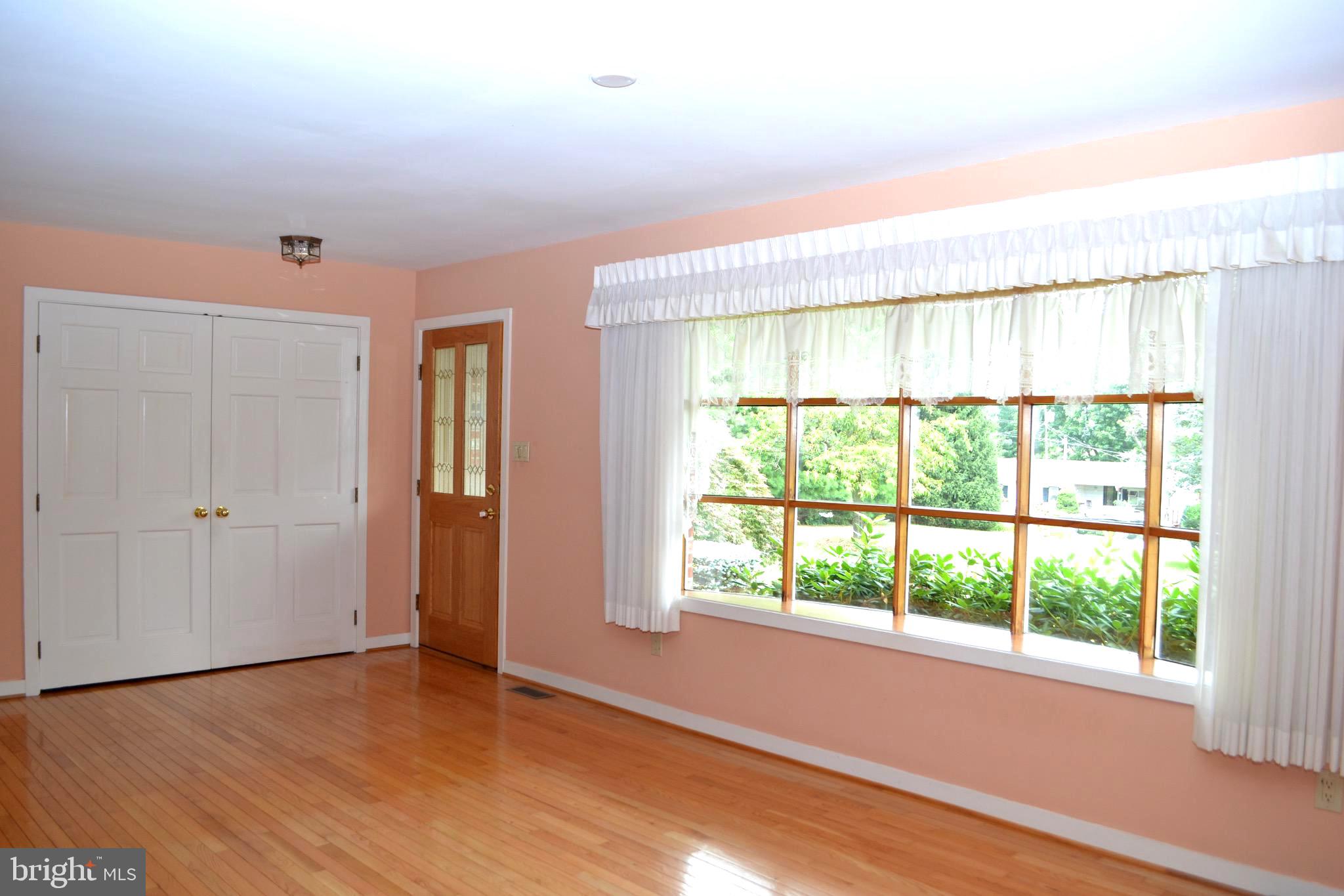 6144 King Road Boonsboro, MD 21713 - Photo 5 of 31 Lovely picture window in living room!