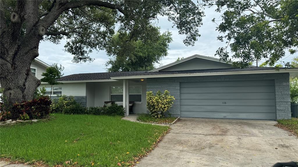 9652 Commodore Drive Seminole, FL 33776 - Photo 1 of 15
