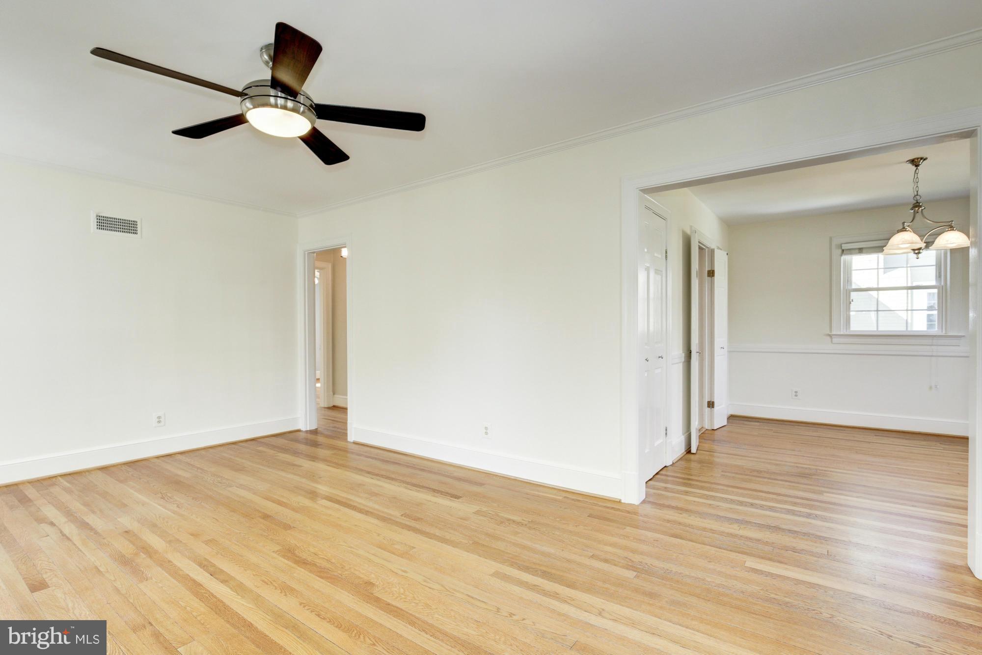 4832 16th Road North Arlington, VA 22207 - Photo 5 of 24 Interior (General)