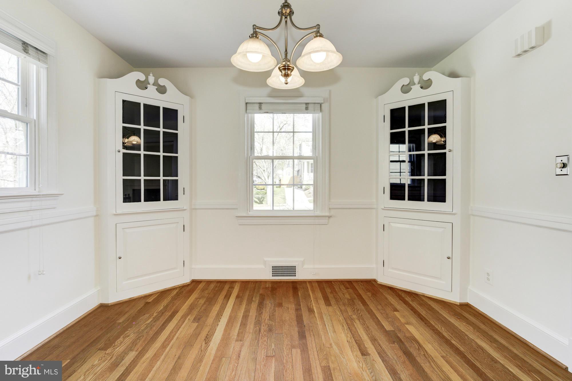 4832 16th Road North Arlington, VA 22207 - Photo 6 of 24 Dining Room