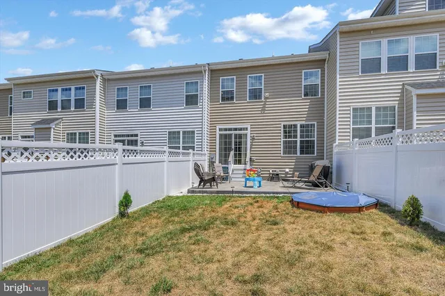 $2,800 | 1113 Nolan Street, Fredericksburg, VA 22401