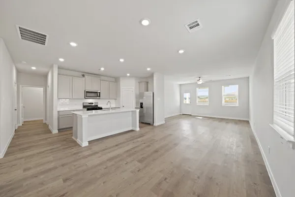 $319,900 | 3618 Crawford Street, Bay City, TX 77414