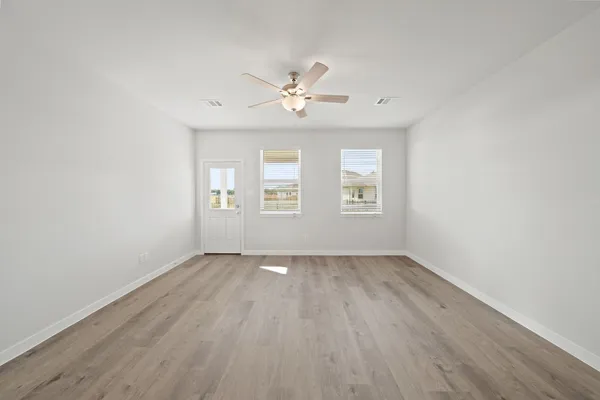 $319,900 | 3618 Crawford Street, Bay City, TX 77414