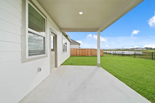 $319,900 | 3618 Crawford Street, Bay City, TX 77414