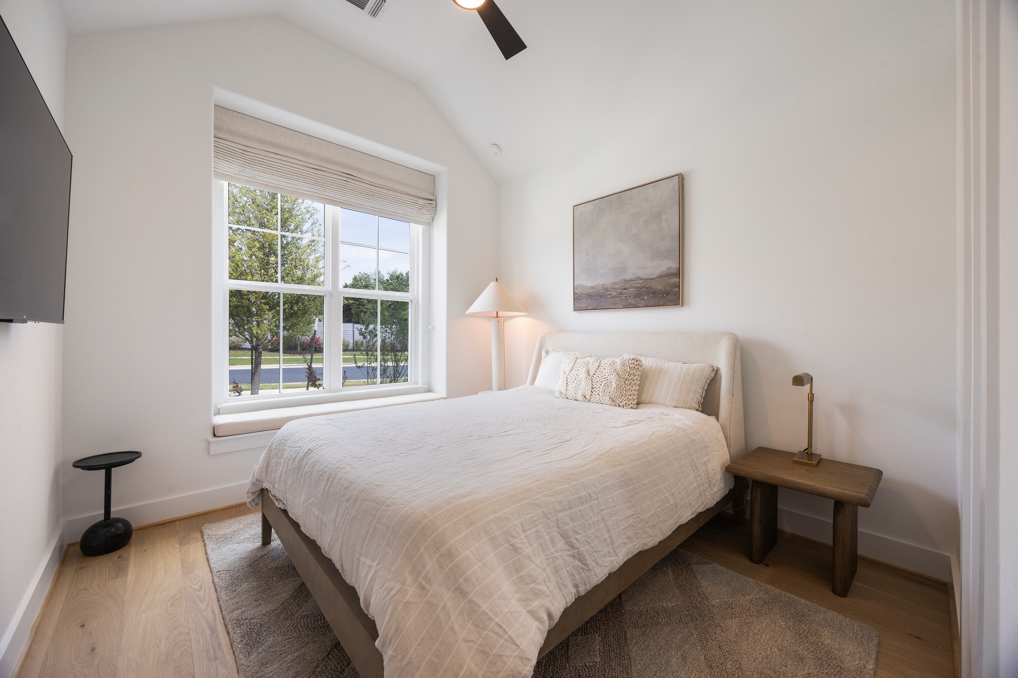1204 Addison Lane Georgetown, TX 78628 - Photo 17 of 35 This guest room is located at the front of the home and features a charming built-in window seat and en-suite bathroom.