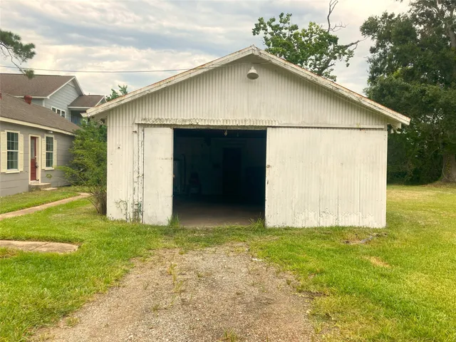 $1,850 | 1005 Staples Avenue, Seabrook, TX 77586