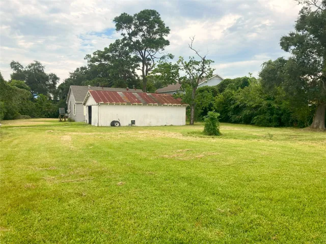 $1,850 | 1005 Staples Avenue, Seabrook, TX 77586