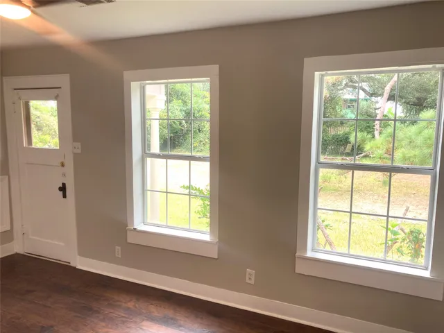 $1,850 | 1005 Staples Avenue, Seabrook, TX 77586