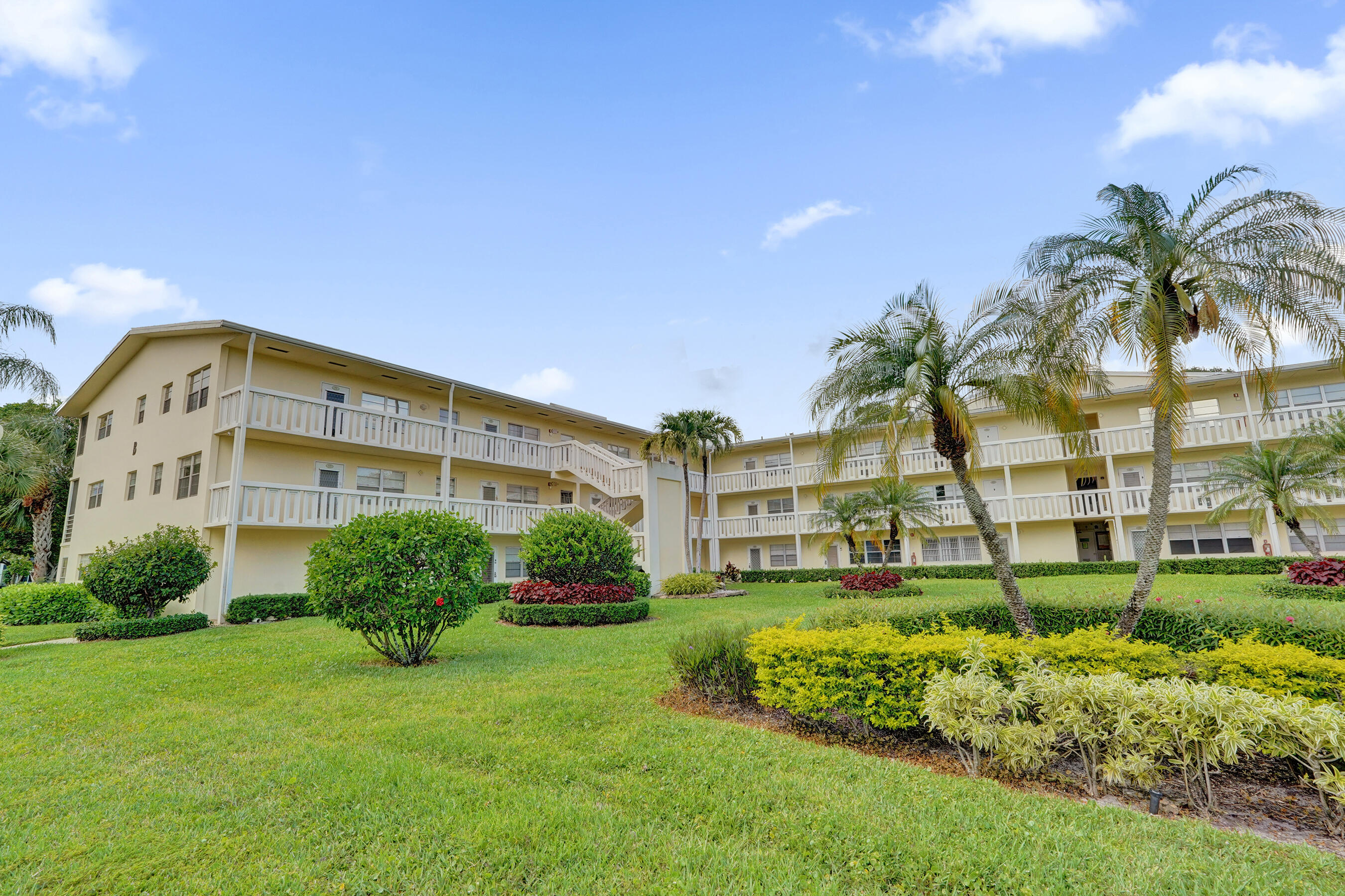 57 Dorset Drive, Unit B Boca Raton, FL 33434 - Photo 24 of 25 DSC09198