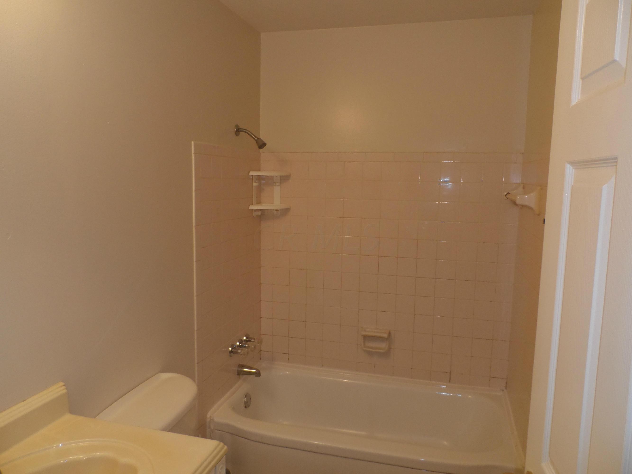 5998 Endicott Road Columbus, OH 43229 - Photo 6 of 6 Gallery Image 6