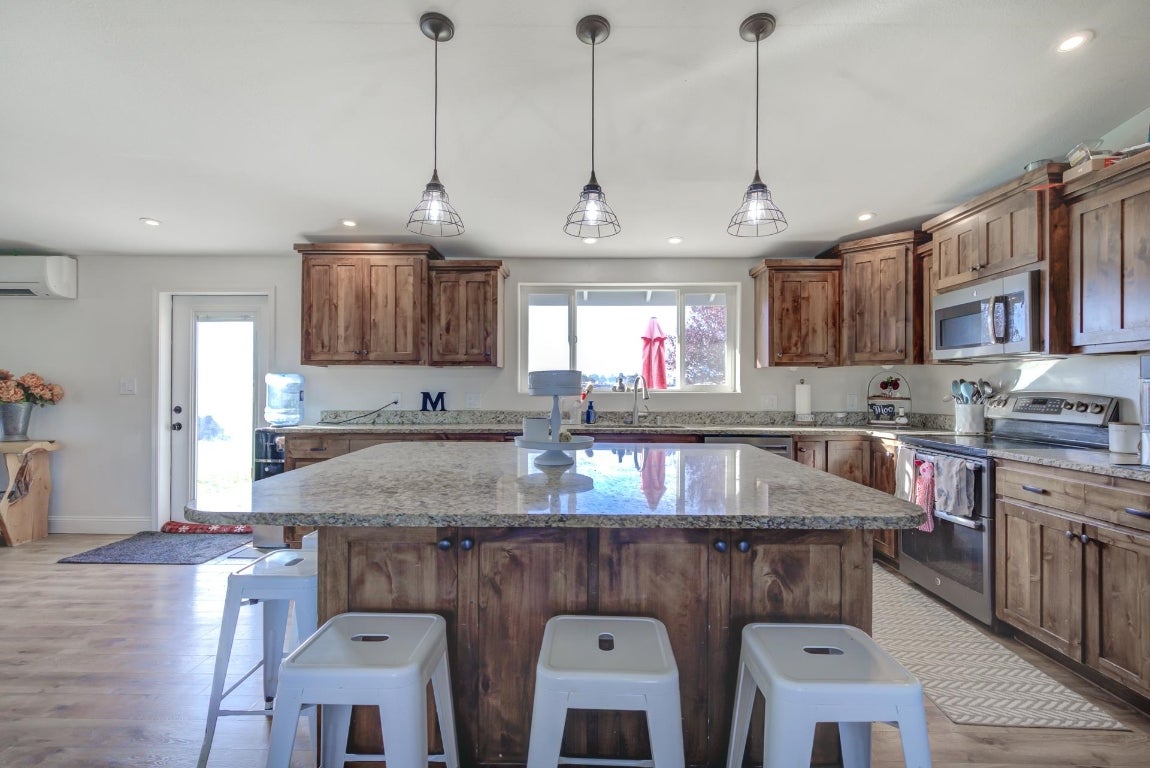 4224 Harry Cash Road Montague, CA 96064 - Photo 28 of 49 Gallery Image 28