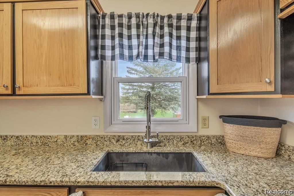 1050 North Gregory Road Fowlerville, MI 48836 - Photo 8 of 44 Gallery Image 8