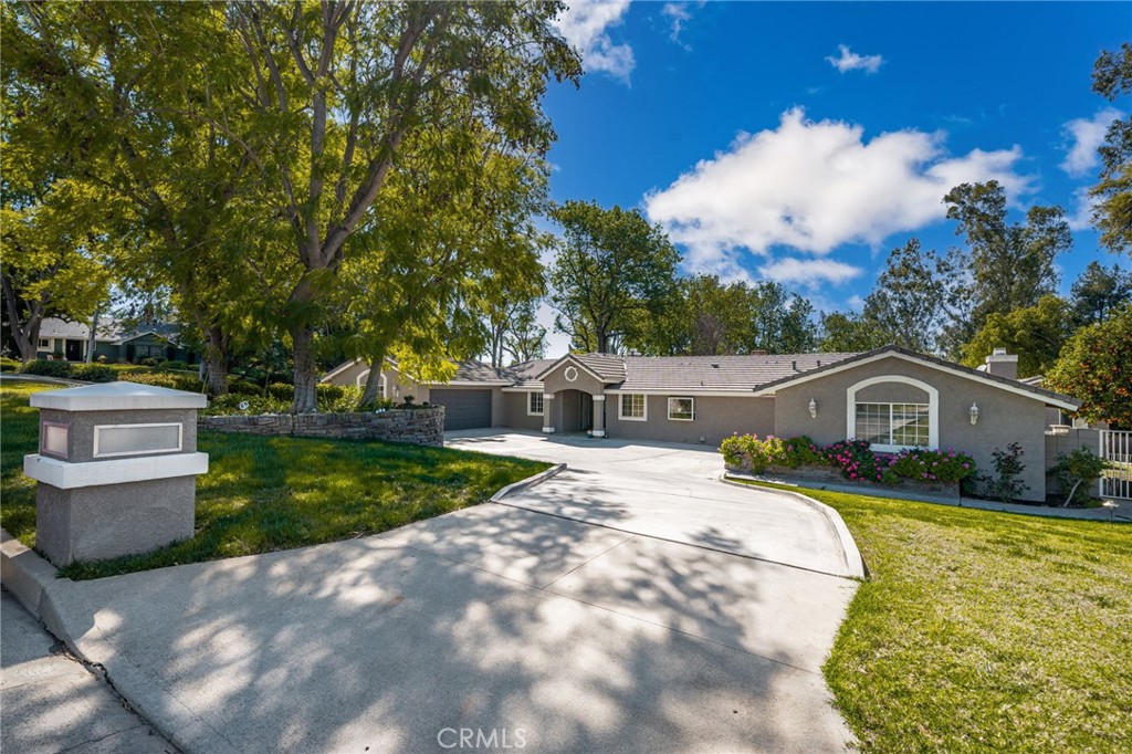 7455 Jola Drive Riverside, CA 92506 - Photo 7 of 55