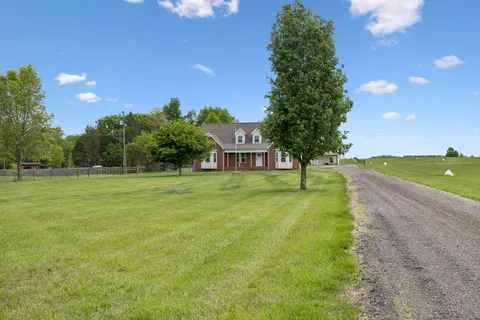 $749,000 | 1985 Egypt Road, Chapel Hill, TN 37034