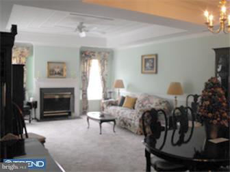 36 Pizzullo Road Hamilton, NJ 08690 - Photo 4 of 8 Gallery Image 4