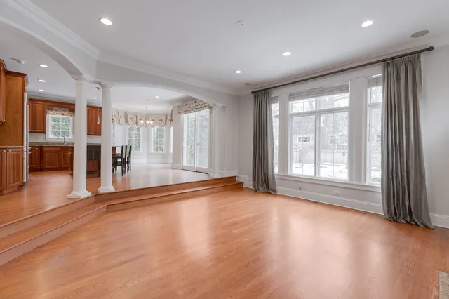 $11,000 | 420 Pine Manor Drive, Wilmette, IL 60091