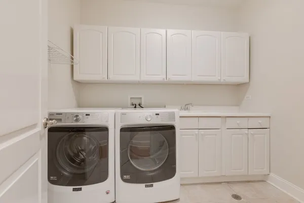 $11,000 | 420 Pine Manor Drive, Wilmette, IL 60091