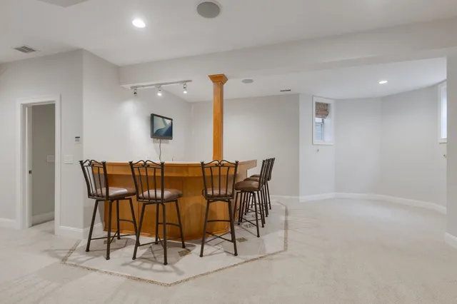 $11,000 | 420 Pine Manor Drive, Wilmette, IL 60091