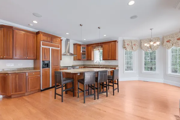 $11,000 | 420 Pine Manor Drive, Wilmette, IL 60091