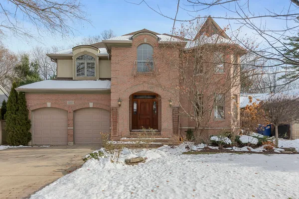 $11,000 | 420 Pine Manor Drive, Wilmette, IL 60091