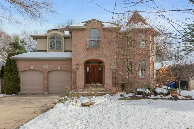 $11,000 | 420 Pine Manor Drive, Wilmette, IL 60091