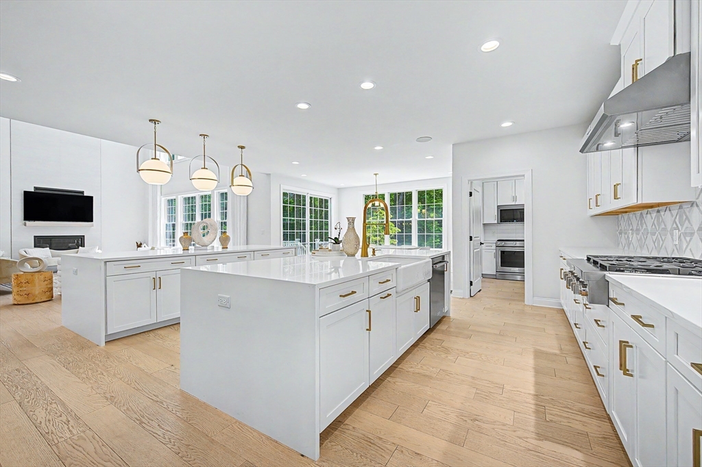 51 Chamberlain Street Hopkinton, MA 01748 - Photo 9 of 39