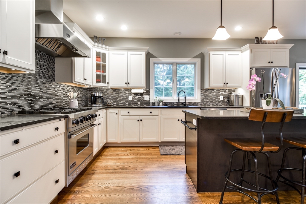 52 Oakdale Road Canton, MA 02021 - Photo 12 of 37