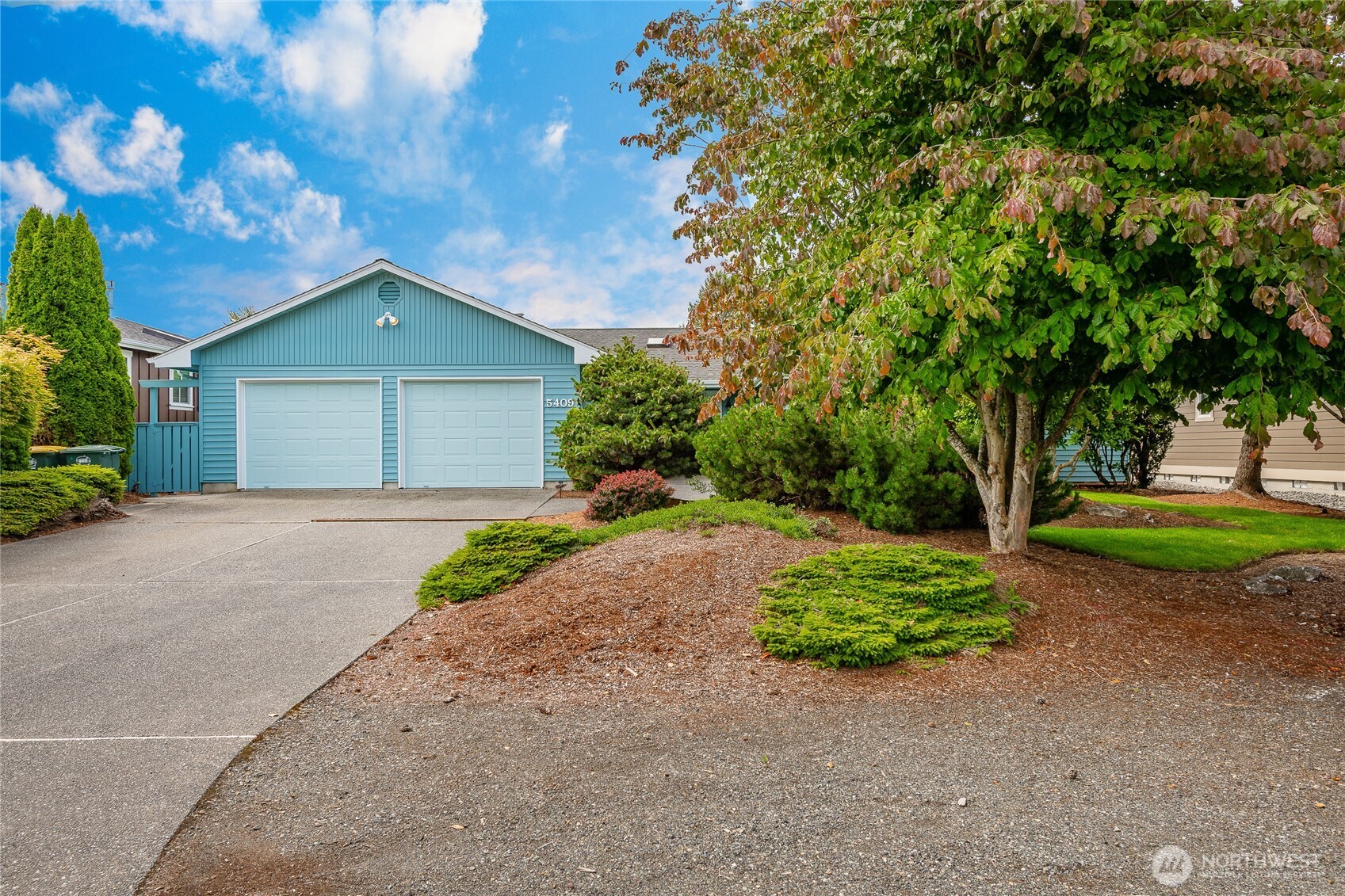 5409 Salish Road Blaine, WA 98230 - Photo 2 of 34