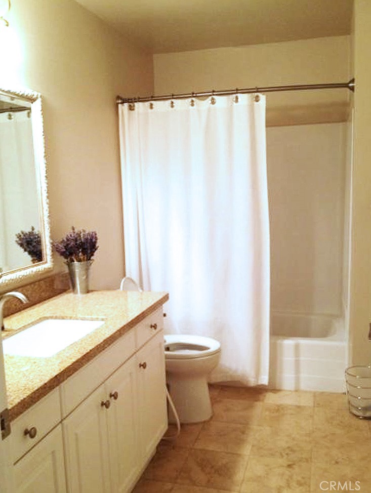 184 Tangelo Irvine, CA 92618 - Photo 6 of 11