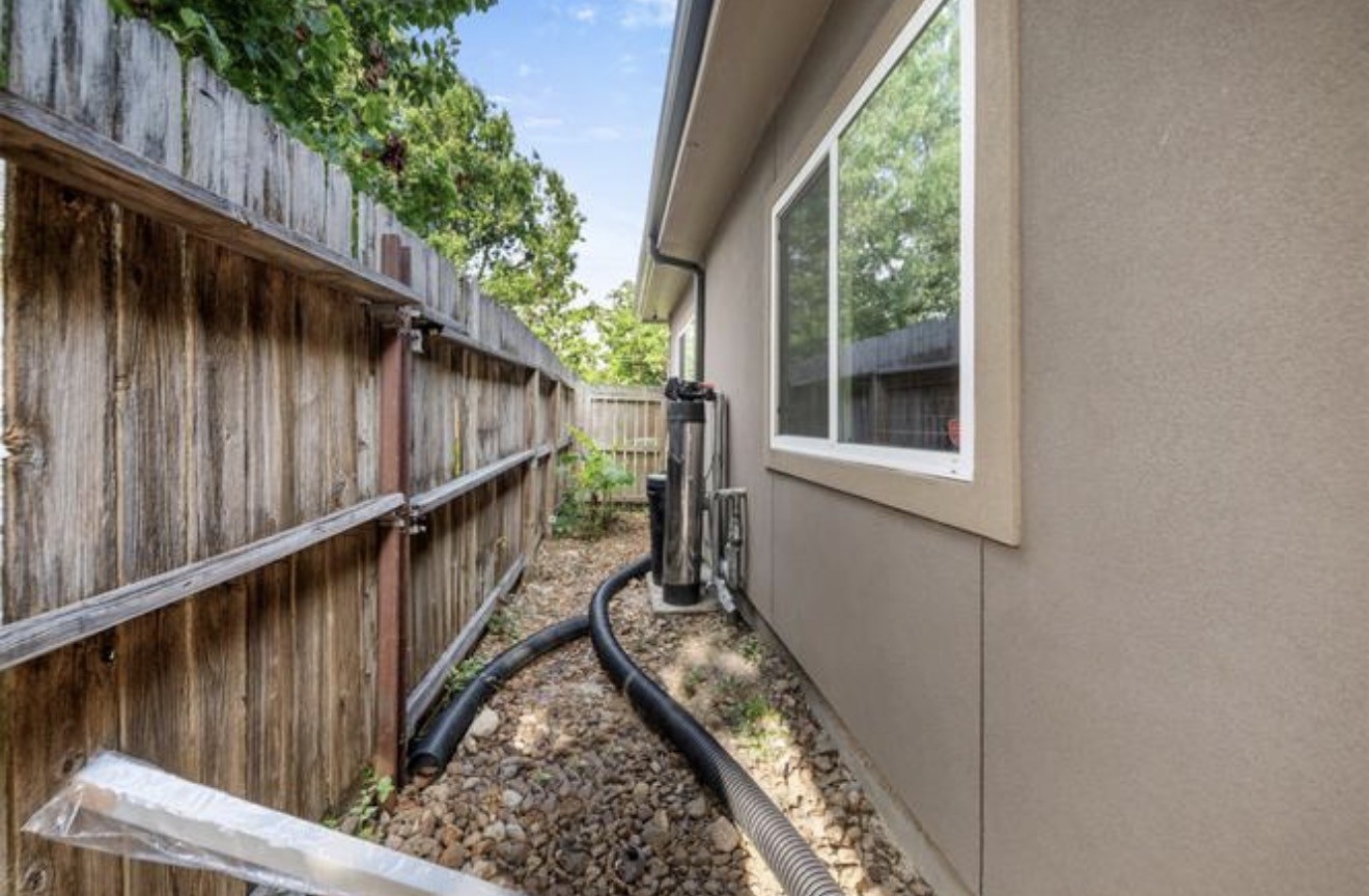 2526 Perez Road Pasadena, TX 77502 - Photo 23 of 31