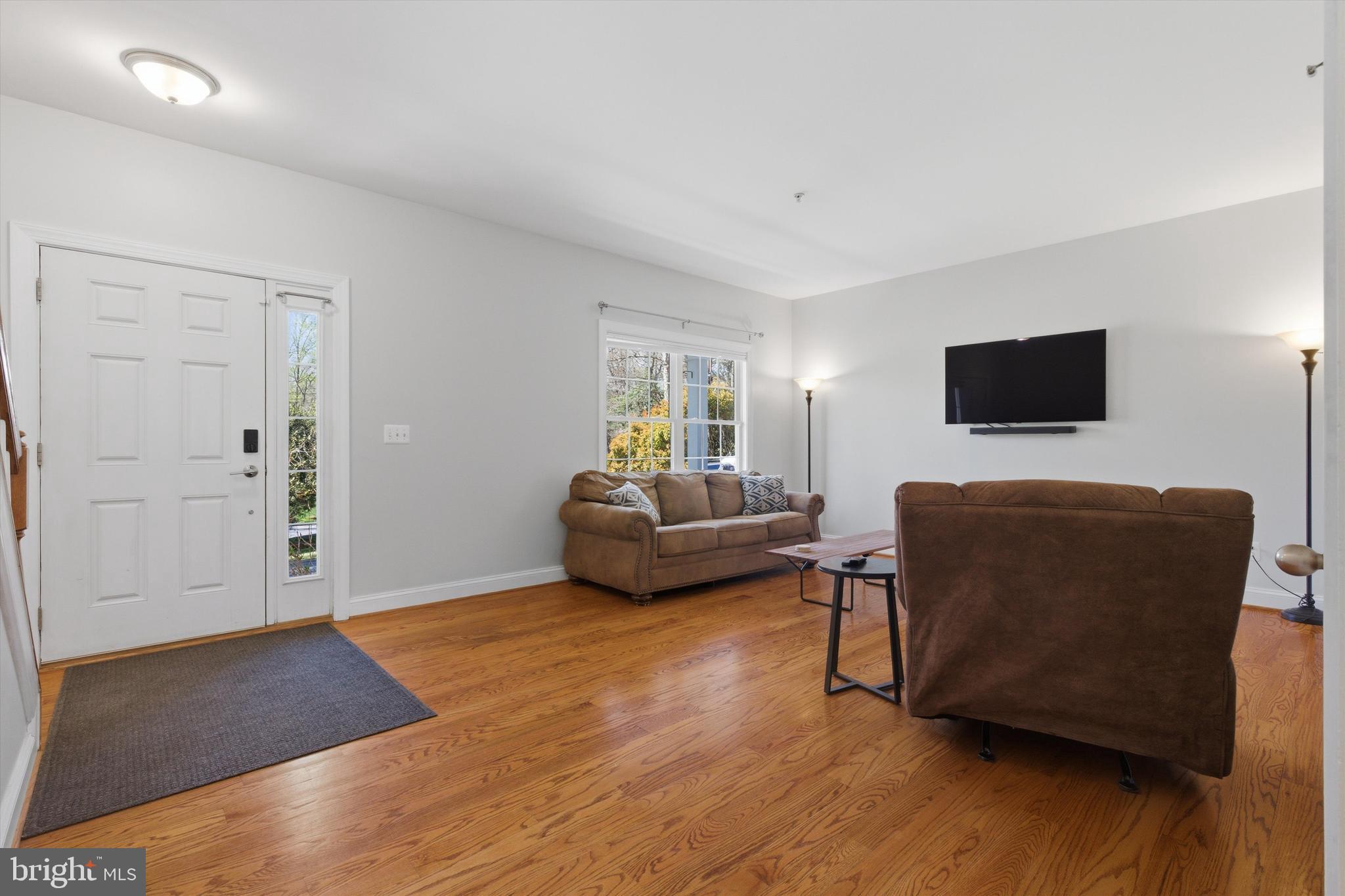 7717 Colonial Beach Road Pasadena, MD 21122 - Photo 14 of 51