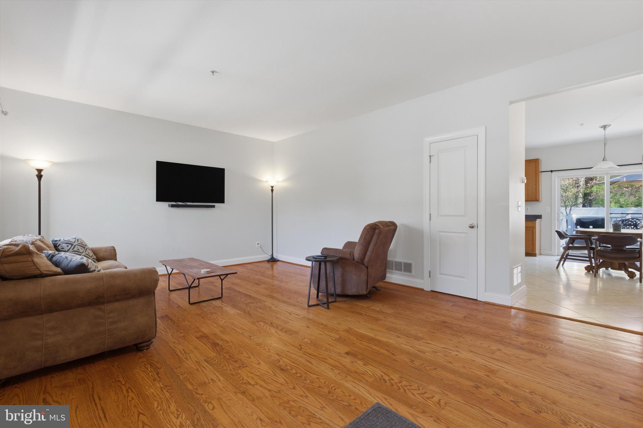 7717 Colonial Beach Road Pasadena, MD 21122 - Photo 15 of 51