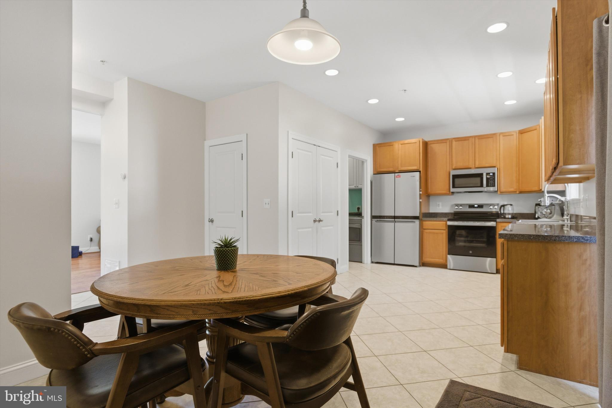 7717 Colonial Beach Road Pasadena, MD 21122 - Photo 19 of 51