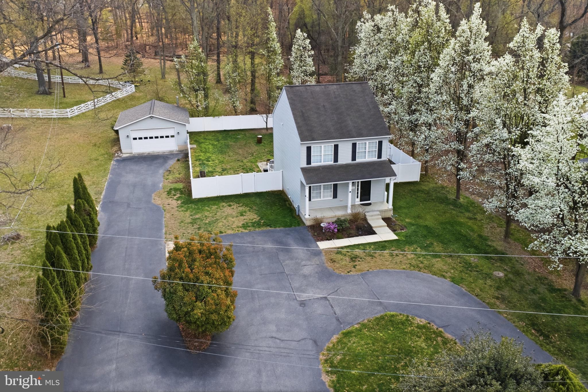 7717 Colonial Beach Road Pasadena, MD 21122 - Photo 2 of 51