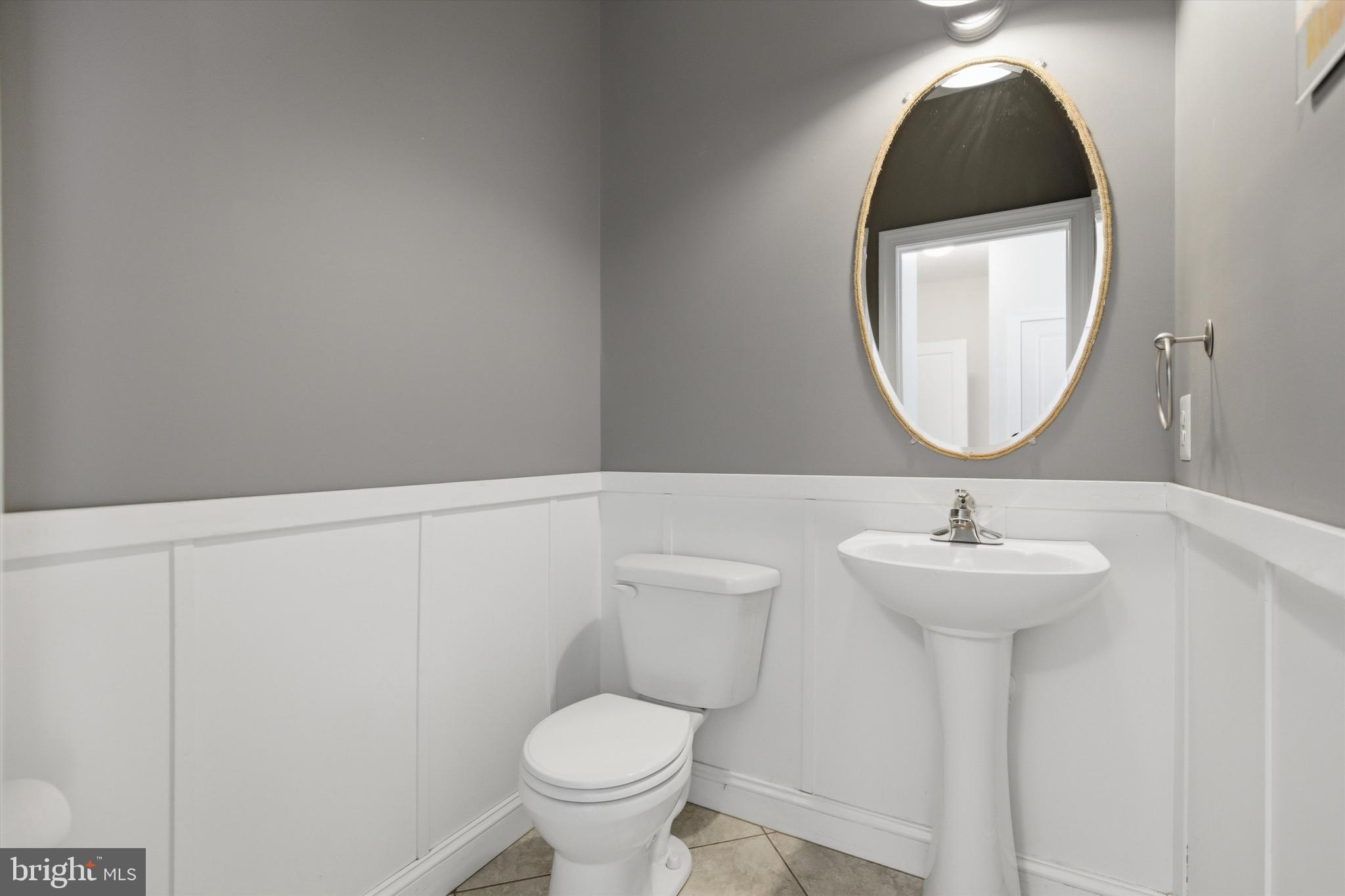 7717 Colonial Beach Road Pasadena, MD 21122 - Photo 22 of 51