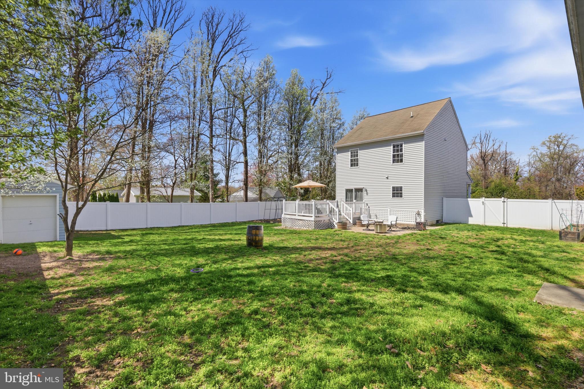 7717 Colonial Beach Road Pasadena, MD 21122 - Photo 9 of 51