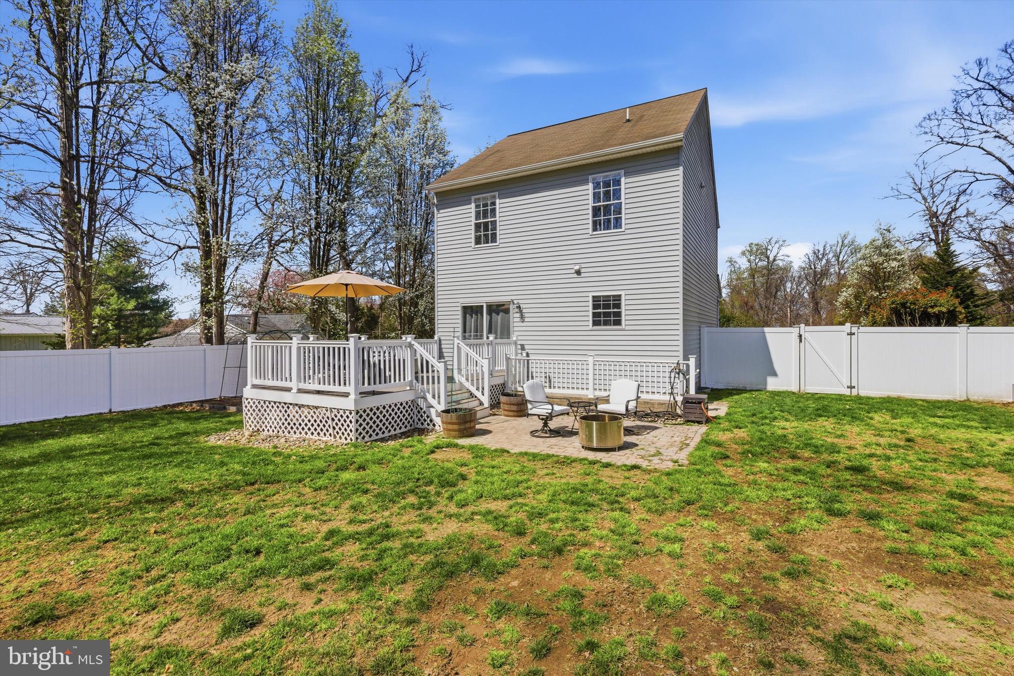 7717 Colonial Beach Road Pasadena, MD 21122 - Photo 10 of 51