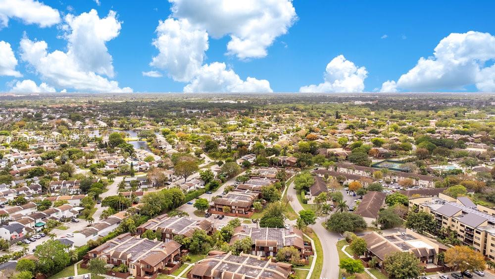 6604 Southwest 114th Place, Unit F72 Miami, FL 33173 - Photo 25 of 25 a view of a sky