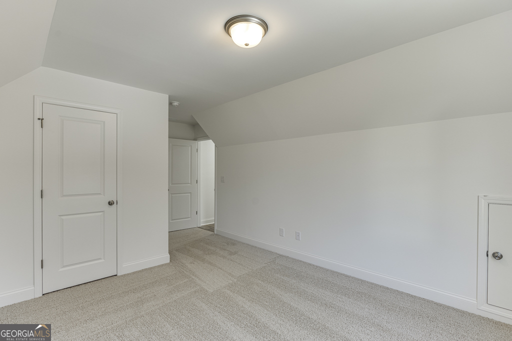 1003 Lakeview Drive Commerce, GA 30529 - Photo 30 of 48 an empty room with a empty space