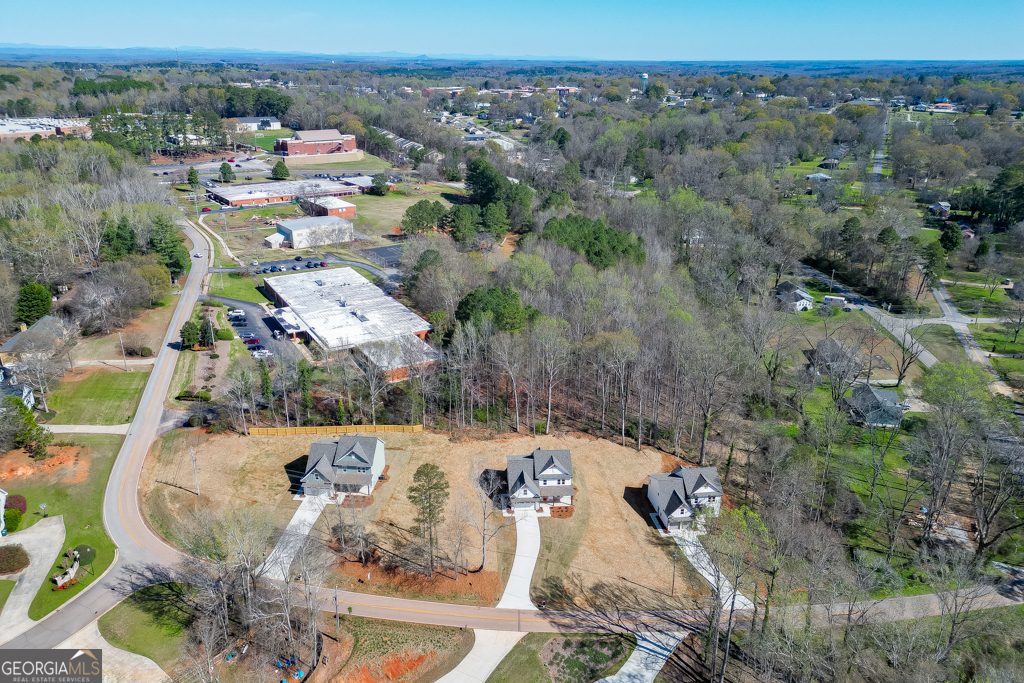 1003 Lakeview Drive Commerce, GA 30529 - Photo 47 of 48 an aerial view of a house with a yard