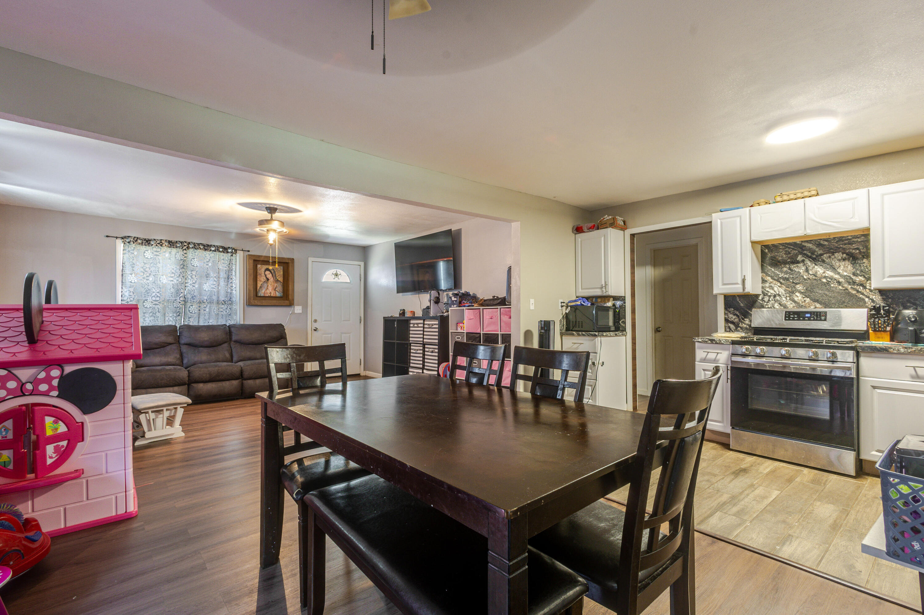 1309 West 23rd Street Plainview, TX 79072 - Photo 9 of 28 IMG_3946-HDR
