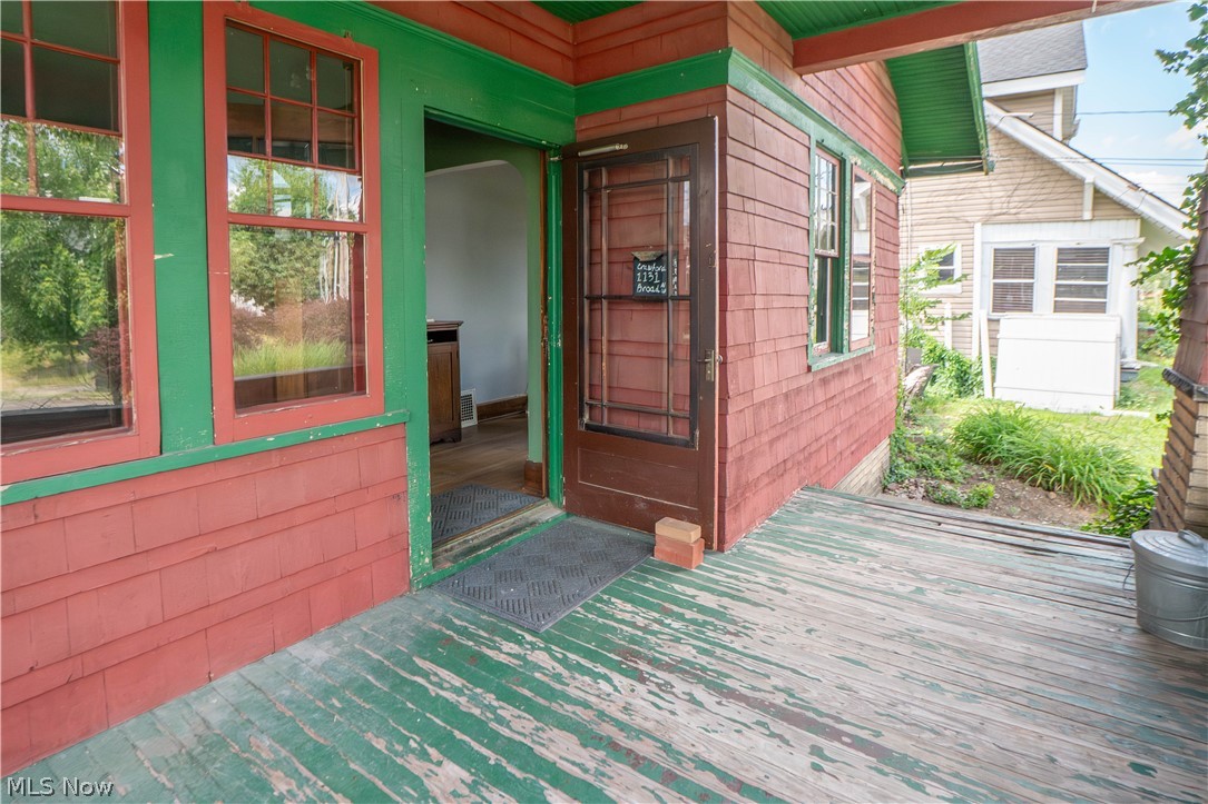 1131 Broad Avenue Northwest Canton, OH 44708 - Photo 2 of 25 Front Porch
