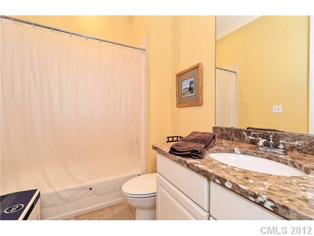 2223 Croydon Road, Unit 202 Charlotte, NC 28207 - Photo 12 of 16 Gallery Image 12