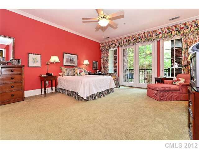 2223 Croydon Road, Unit 202 Charlotte, NC 28207 - Photo 13 of 16 Gallery Image 13