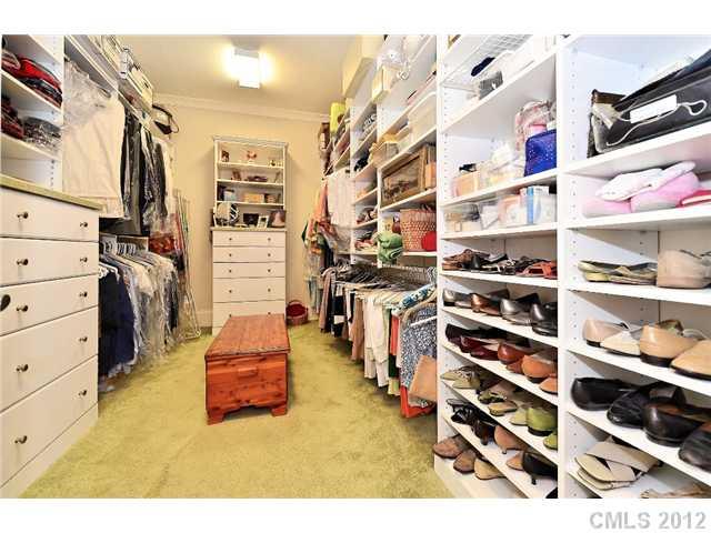 2223 Croydon Road, Unit 202 Charlotte, NC 28207 - Photo 15 of 16 Gallery Image 15