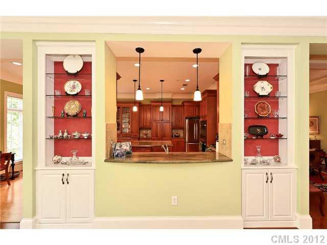 2223 Croydon Road, Unit 202 Charlotte, NC 28207 - Photo 8 of 16 Gallery Image 8